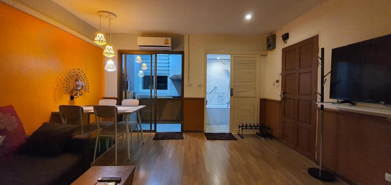 Home At Bazaar 치앙마이 외부 사진